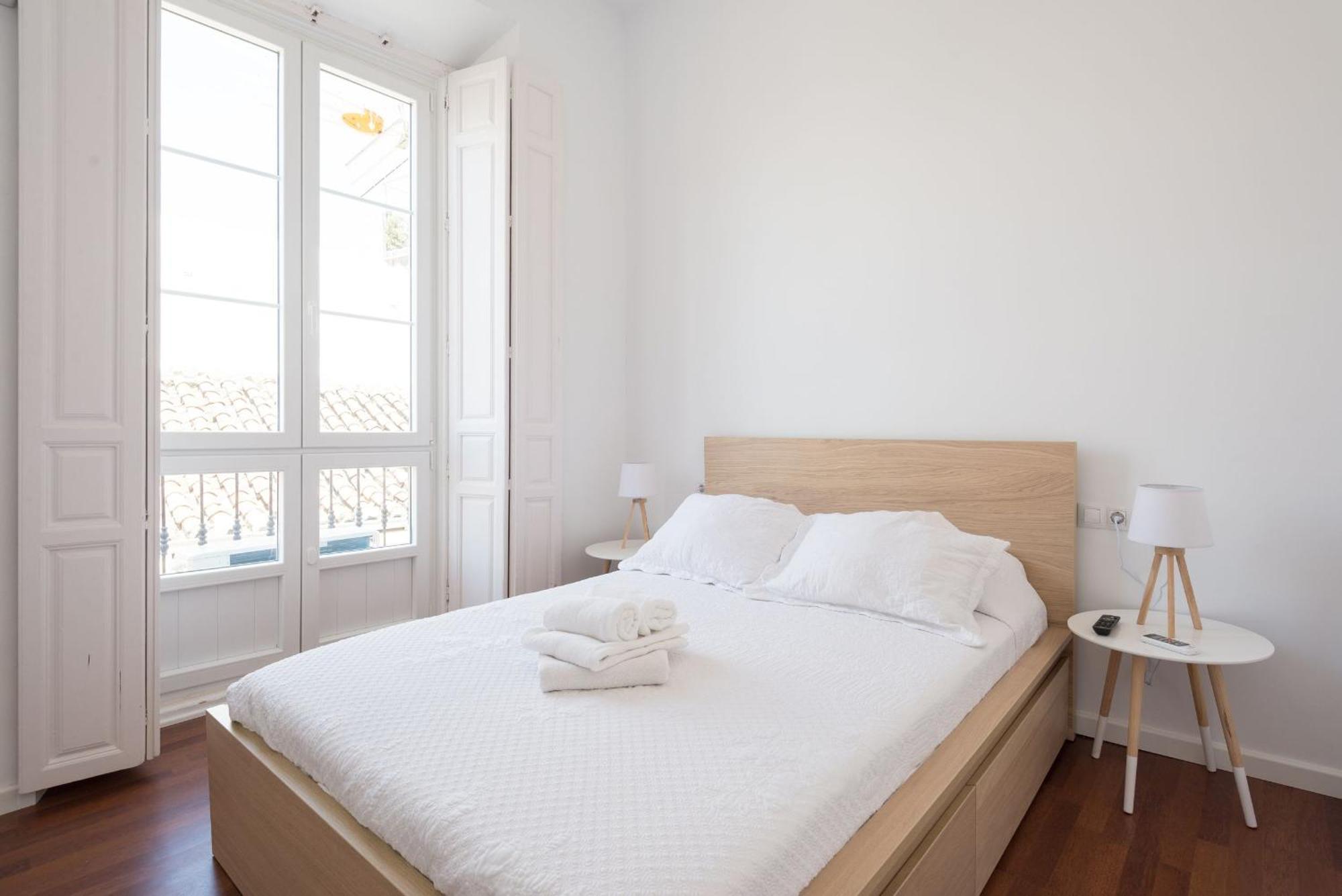 Sunny Malaga Apartments Exterior photo