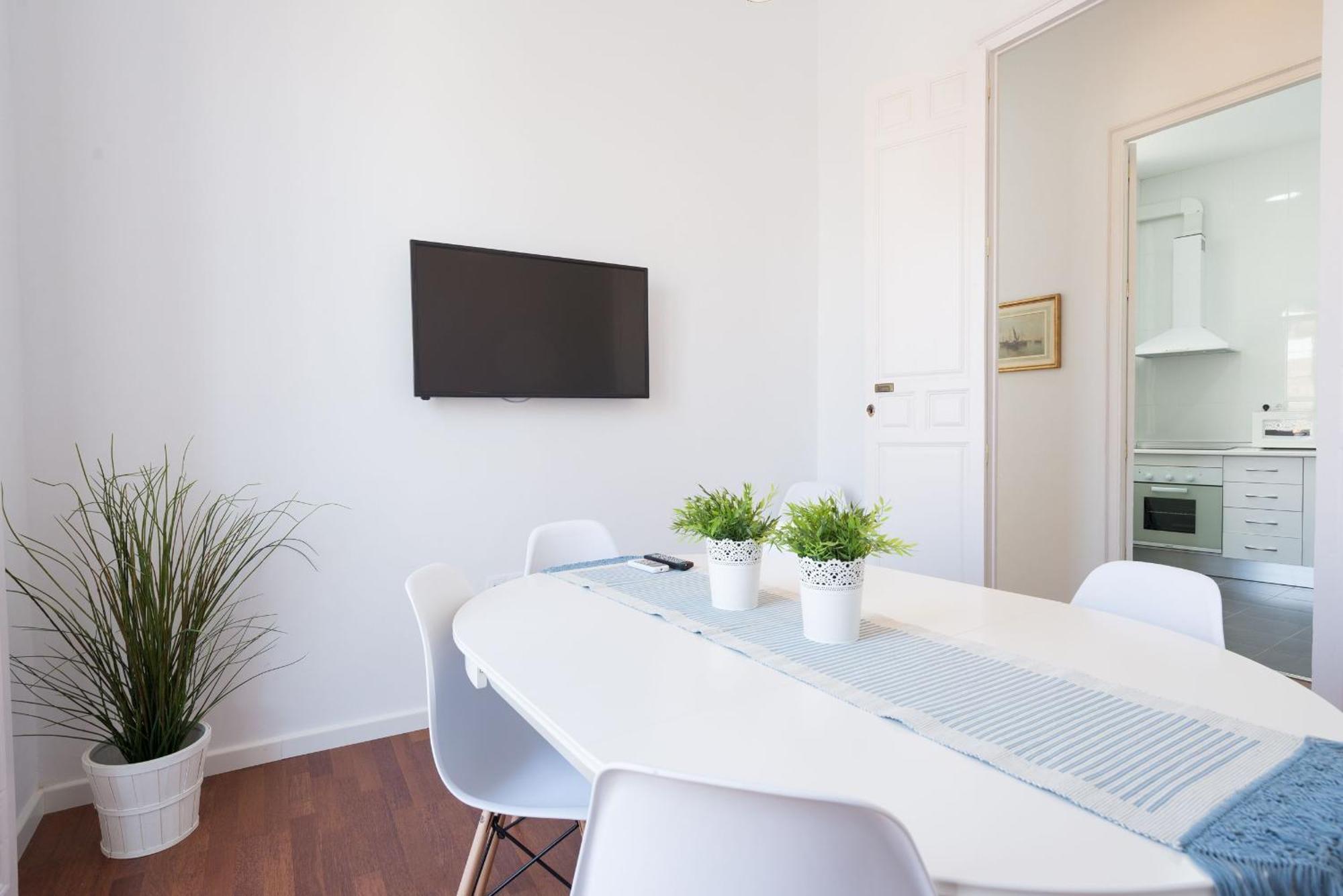 Sunny Malaga Apartments Exterior photo