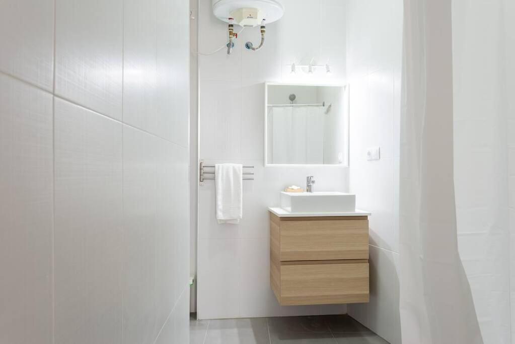 Sunny Malaga Apartments Room photo