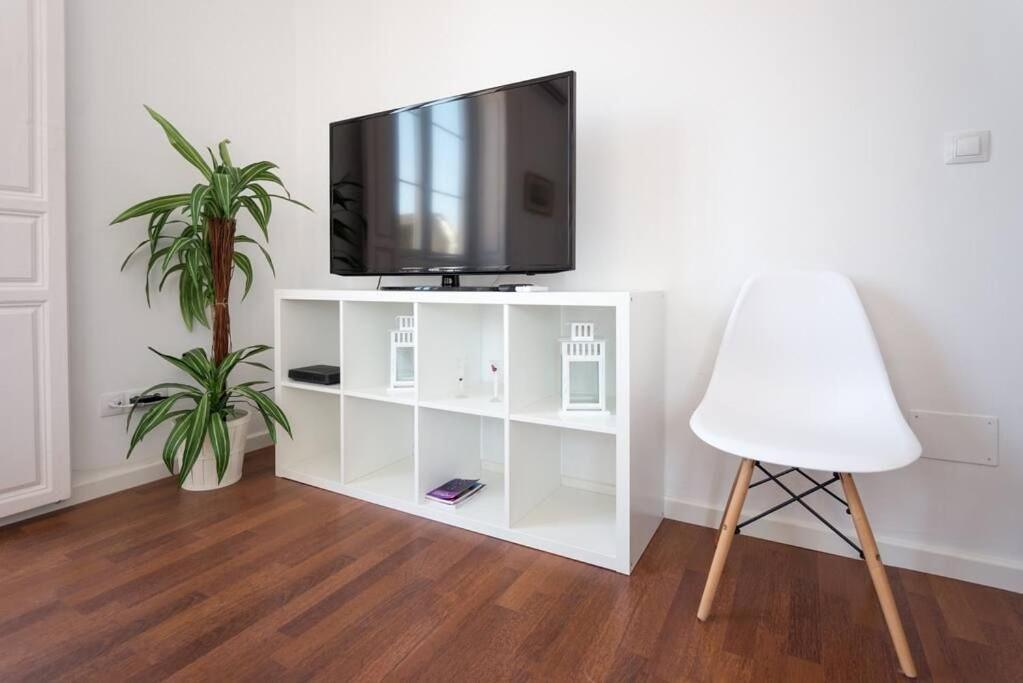 Sunny Malaga Apartments Room photo