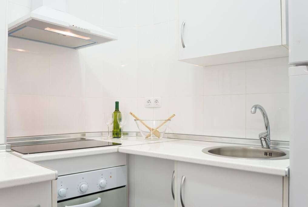 Sunny Malaga Apartments Room photo
