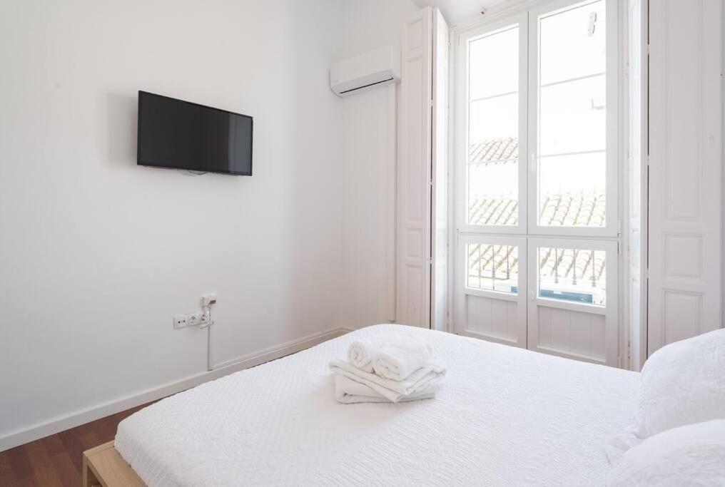 Sunny Malaga Apartments Room photo