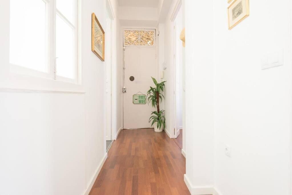 Sunny Malaga Apartments Room photo